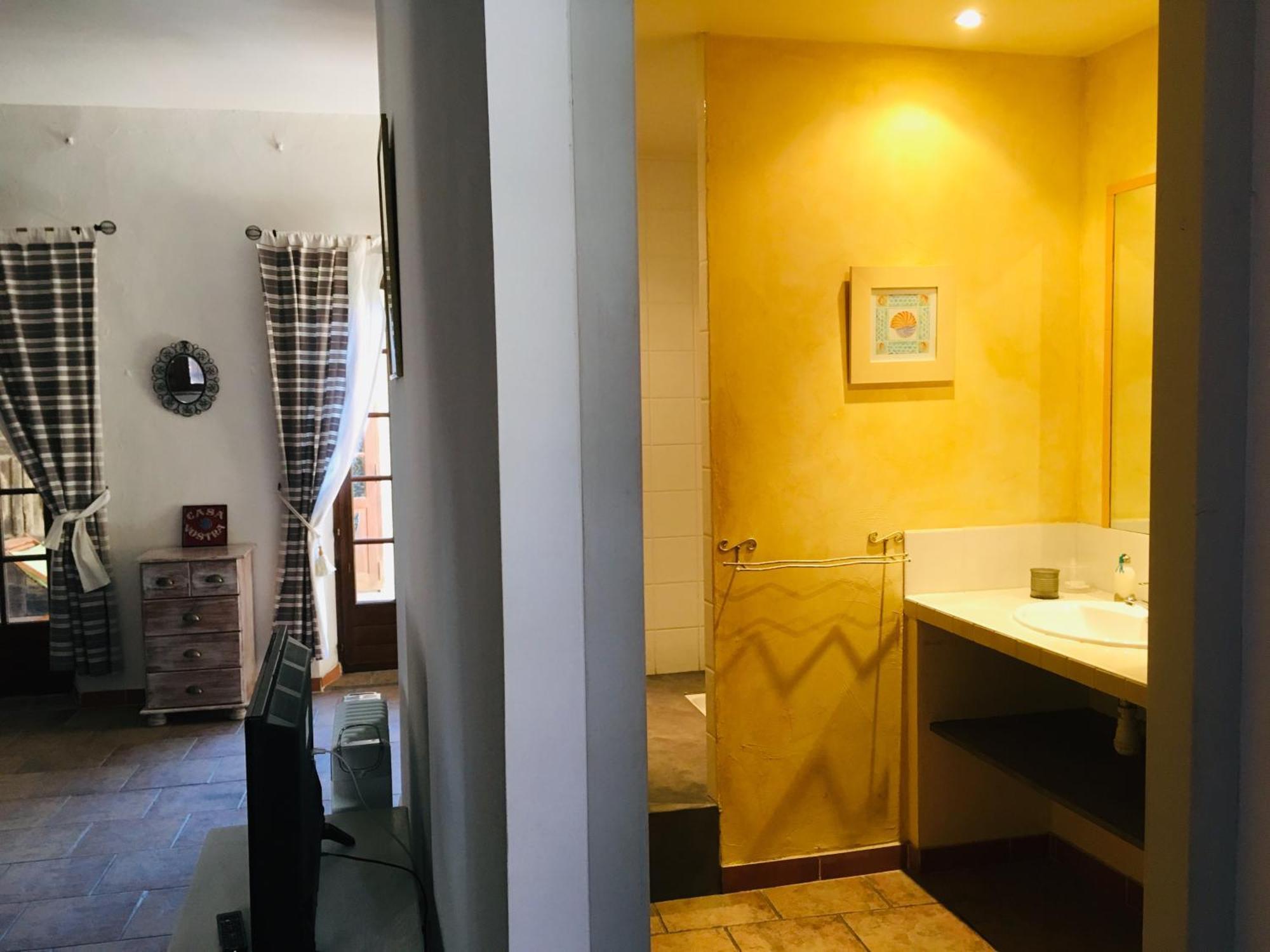 Hotel La Vieille Demeure à Torreilles Extérieur photo