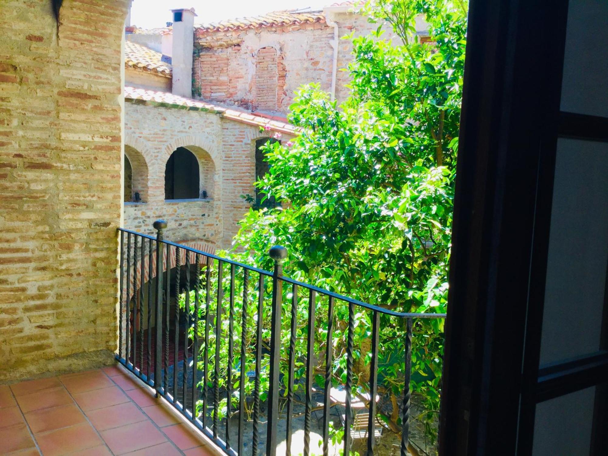 Hotel La Vieille Demeure à Torreilles Extérieur photo